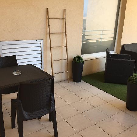 Studio Or One Bedroom Avenue De La Plage Roquebrune-Cap-Martin Exterior photo