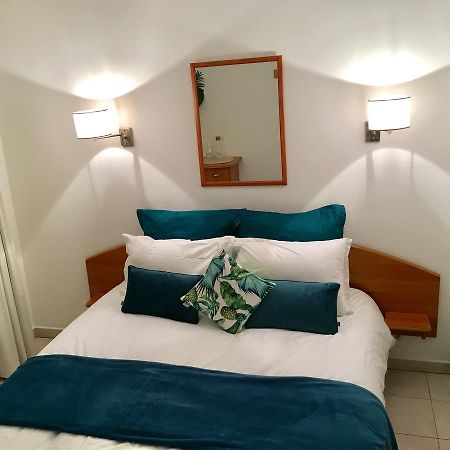 Studio Or One Bedroom Avenue De La Plage Roquebrune-Cap-Martin Exterior photo
