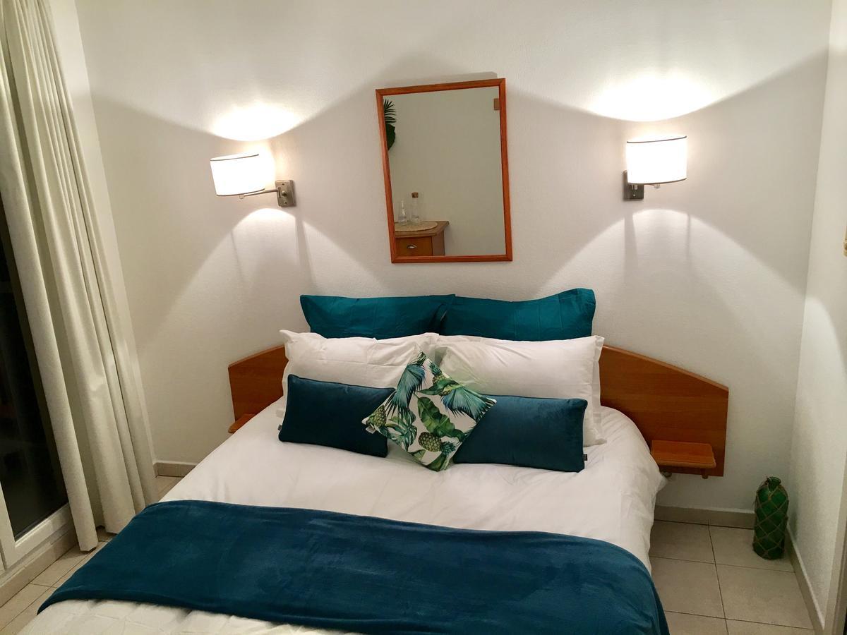 Studio Or One Bedroom Avenue De La Plage Roquebrune-Cap-Martin Exterior photo