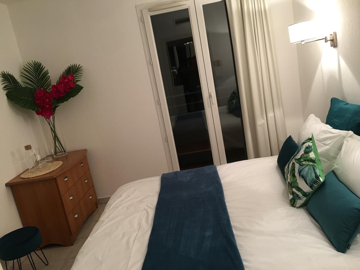 Studio Or One Bedroom Avenue De La Plage Roquebrune-Cap-Martin Exterior photo